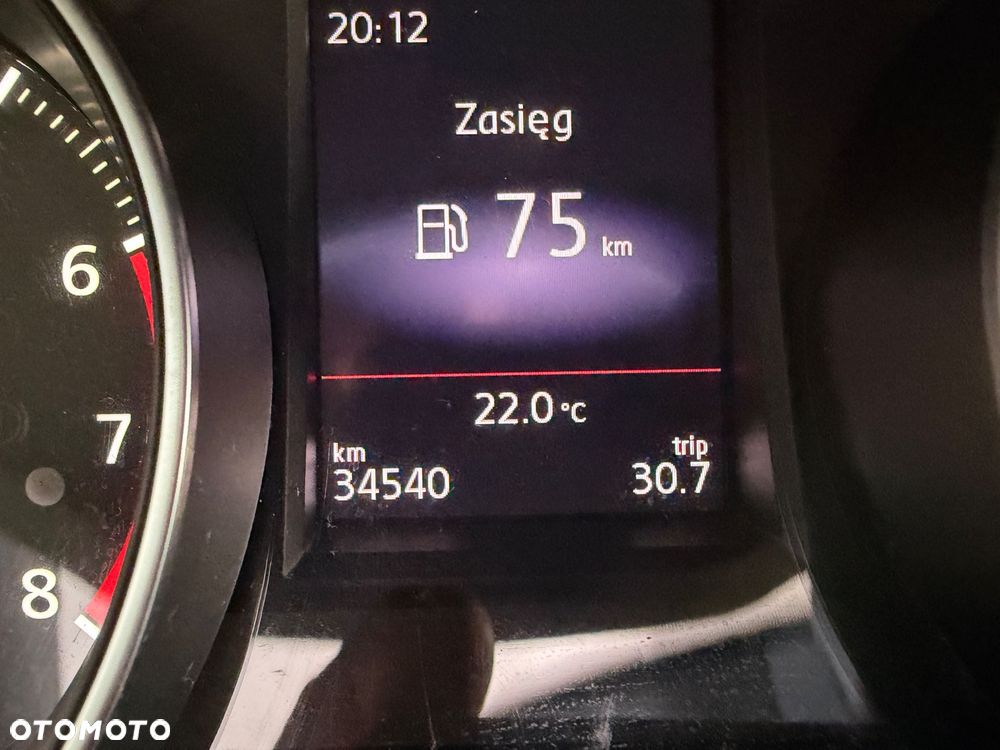 Volkswagen Golf - 24
