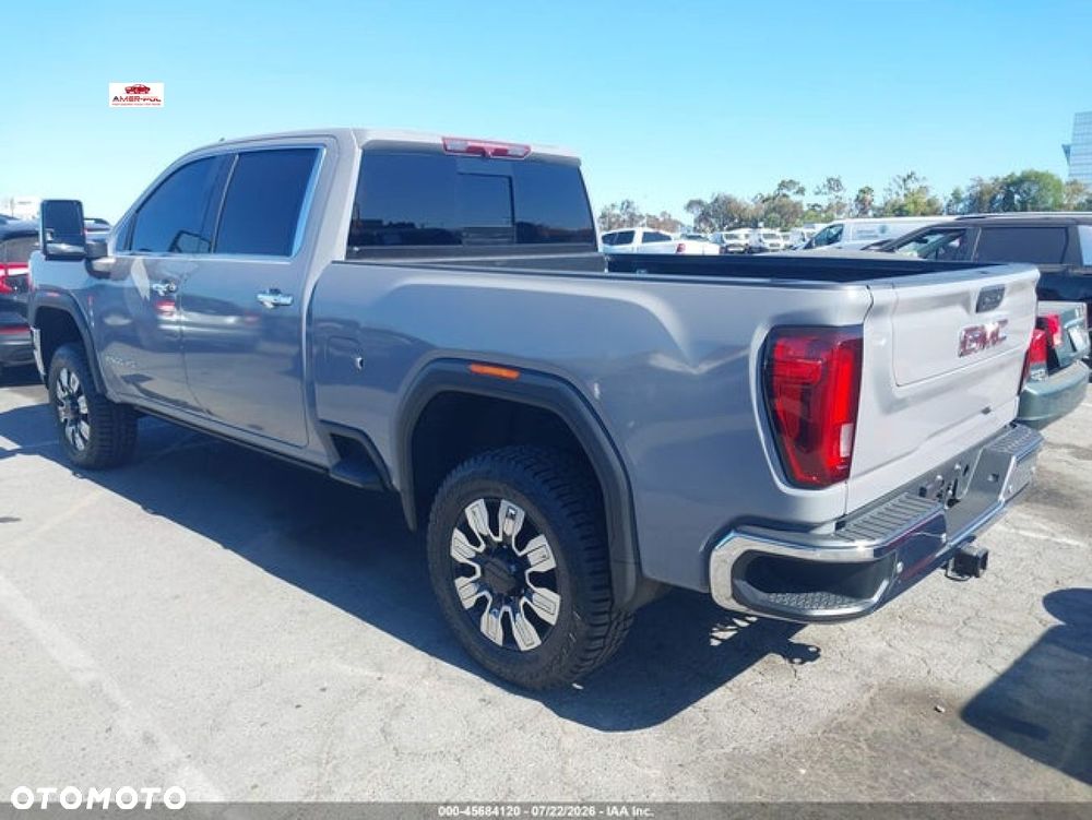 GMC Sierra - 3