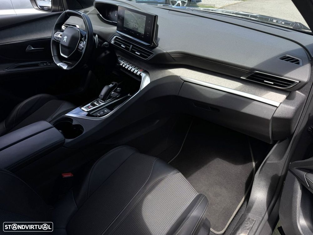 Peugeot 5008 1.5 BlueHDi GT EAT8 - 17