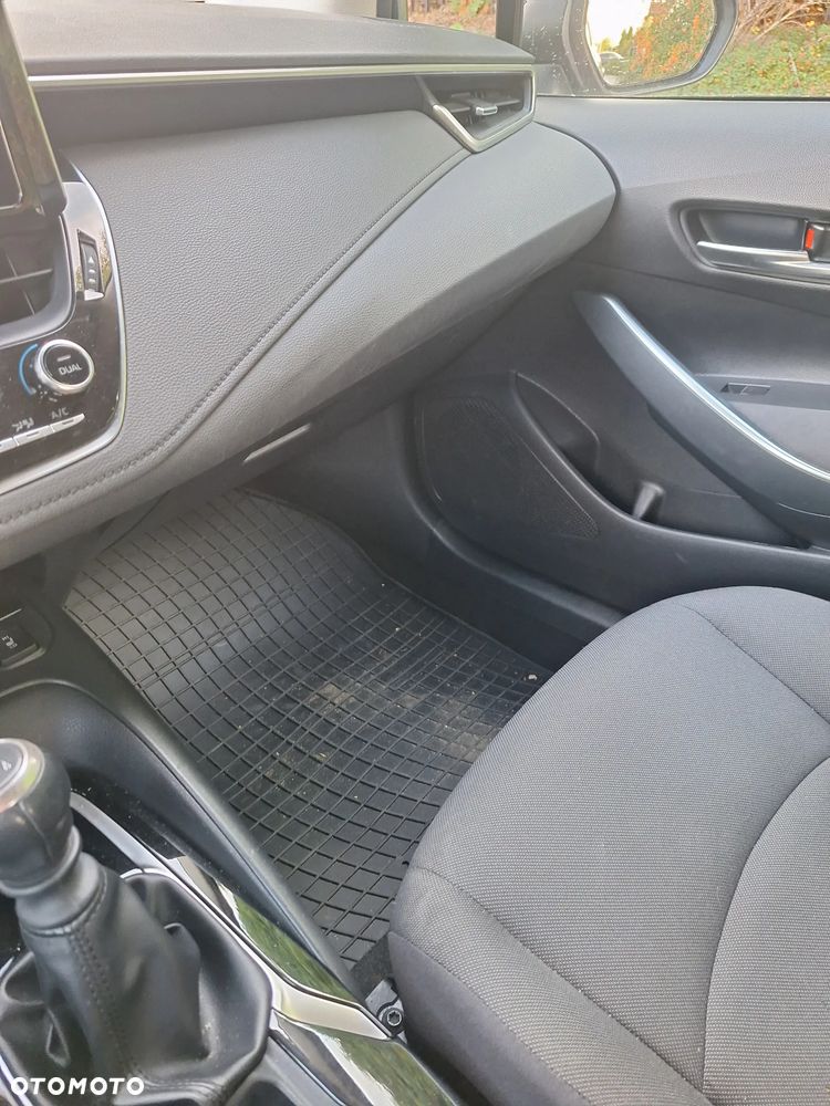Toyota Corolla - 18