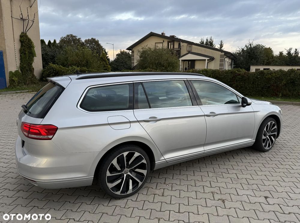 Volkswagen Passat - 4