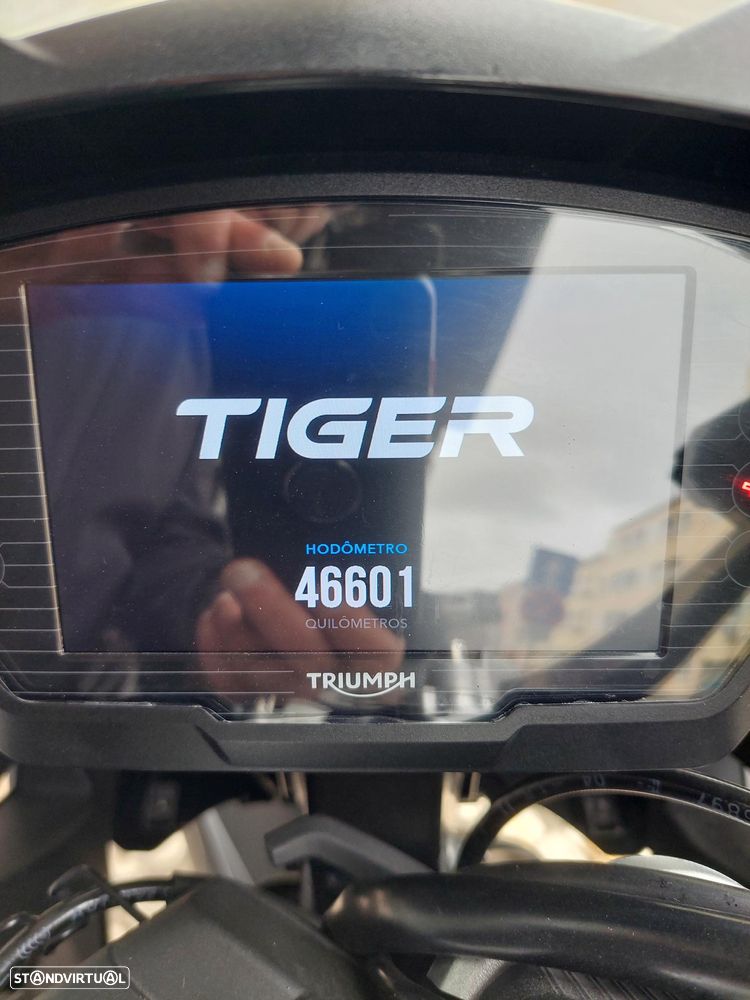 Triumph Tiger 1200 XCA - 8