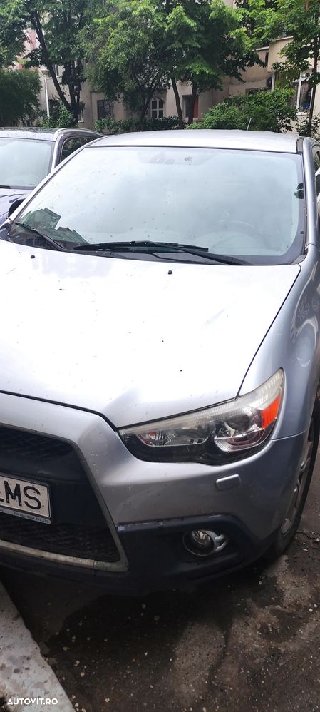 Mitsubishi ASX 1.8 DI-D 4WD Instyle - 1