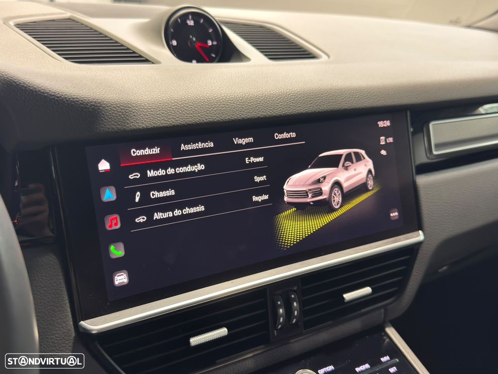 Porsche Cayenne E-Hybrid Platinum Edition - 39