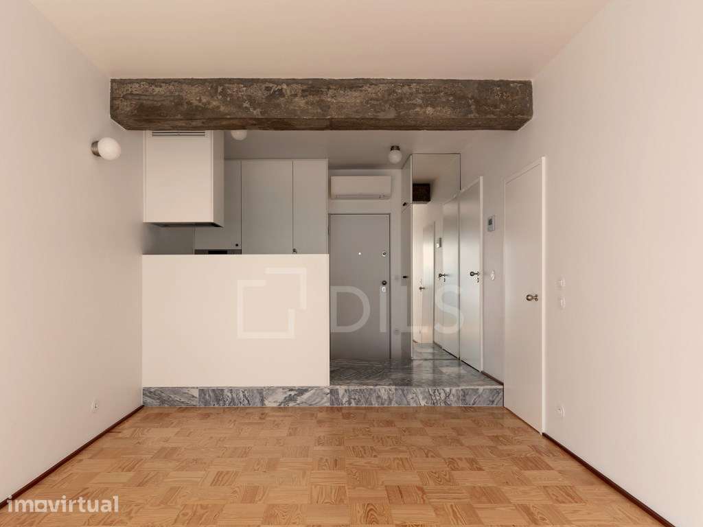 Apartamento T1 em renovado empreendimento na Baixa do Porto - Grande imagem: 5/46