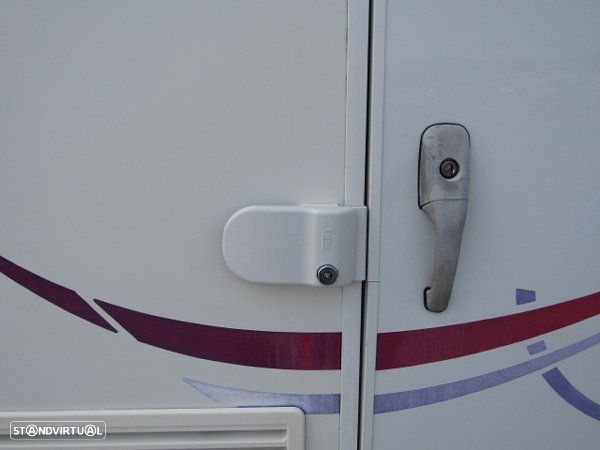 Challenger Genesis 36 Cama Francesa e Cama Basculante - 17