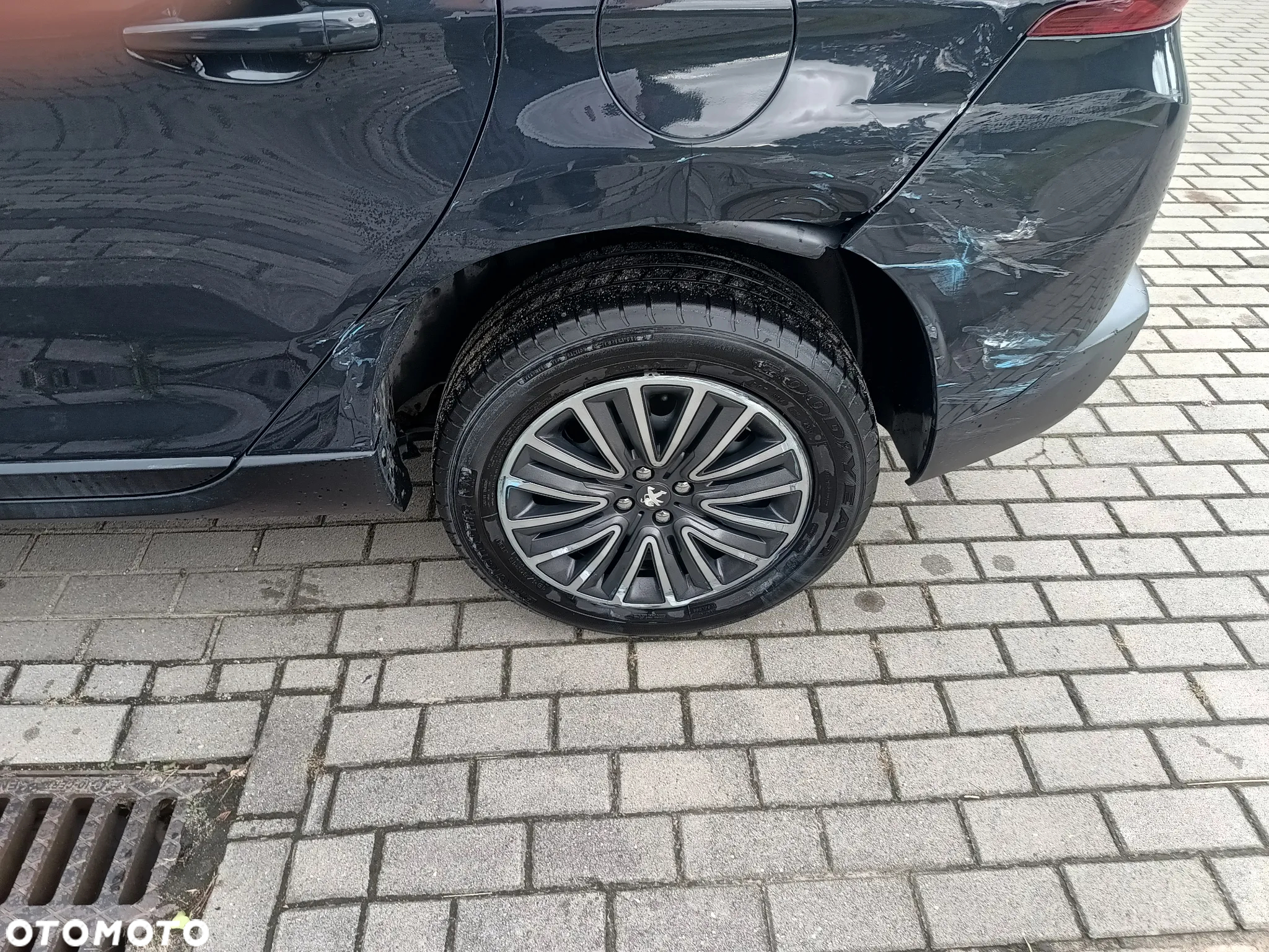 Peugeot 2008 1.2 Pure Tech Active - 26