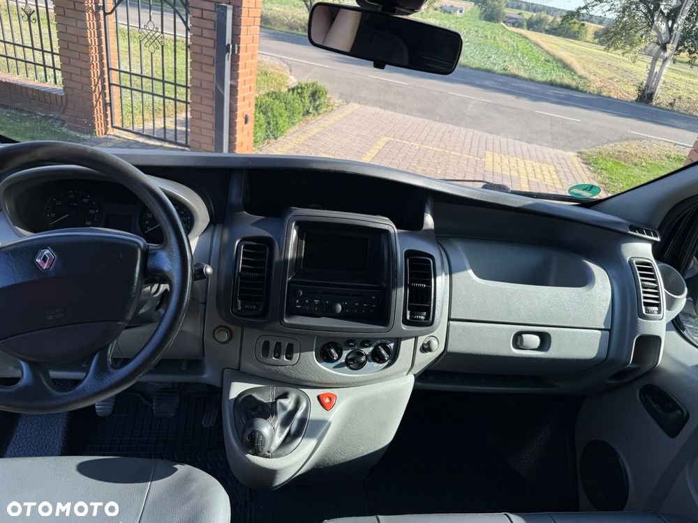 Renault Trafic - 10