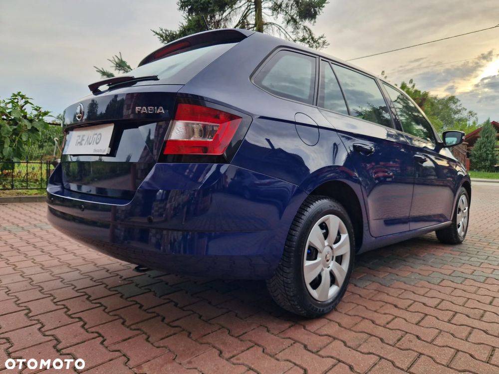 Skoda Fabia 1.2 TSI Active - 8