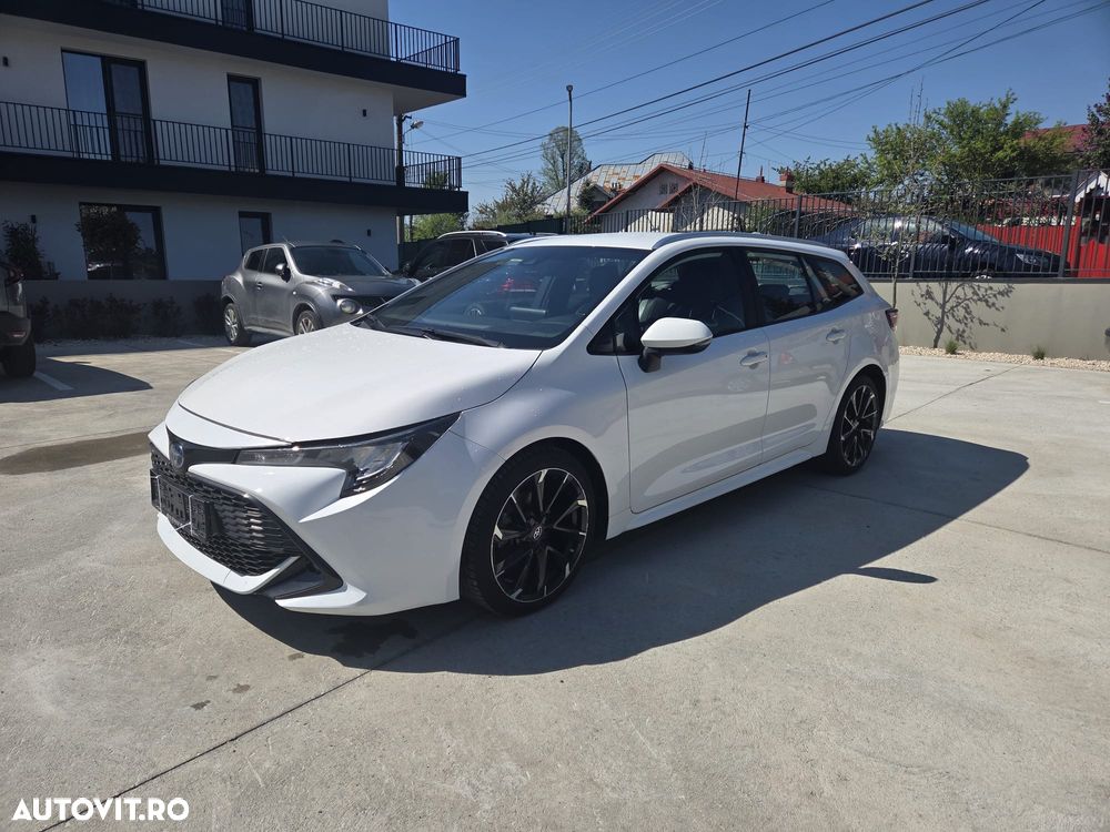 Toyota Corolla 1.8 HSD Dynamic - 1