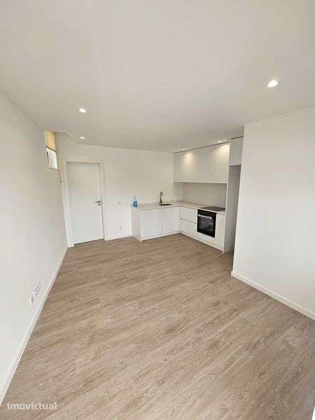 ** Investidores ** Apartamento T1 + T1 - Leiria - Grande imagem: 2/11
