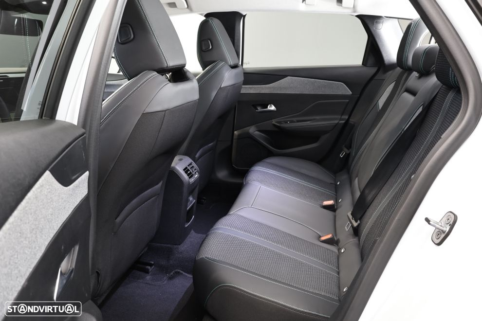 Peugeot 308 SW 1.2 PureTech Allure EAT8 - 26