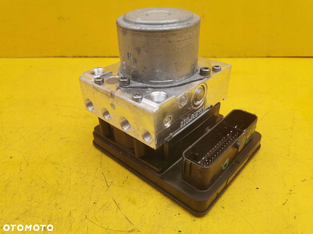 Mercedes-Benz C W205 POMPA ABS A2059004449 - 2