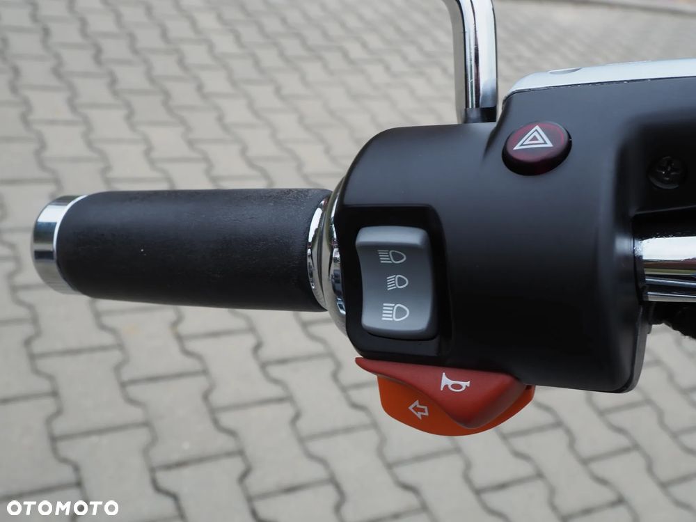 BMW R - 33