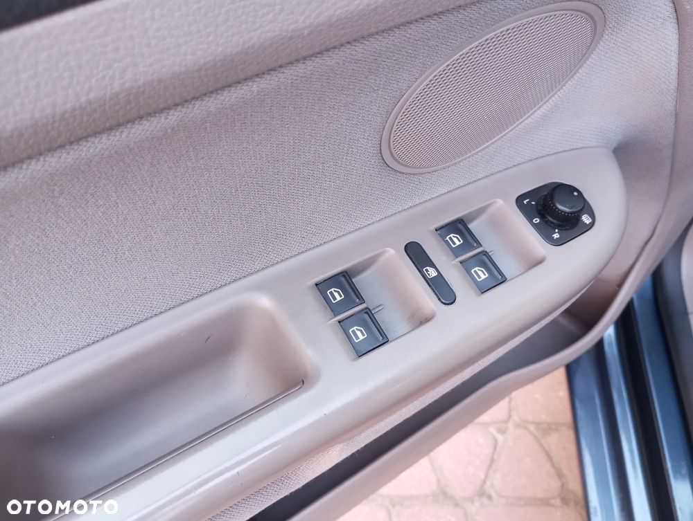 Volkswagen Golf Plus - 20