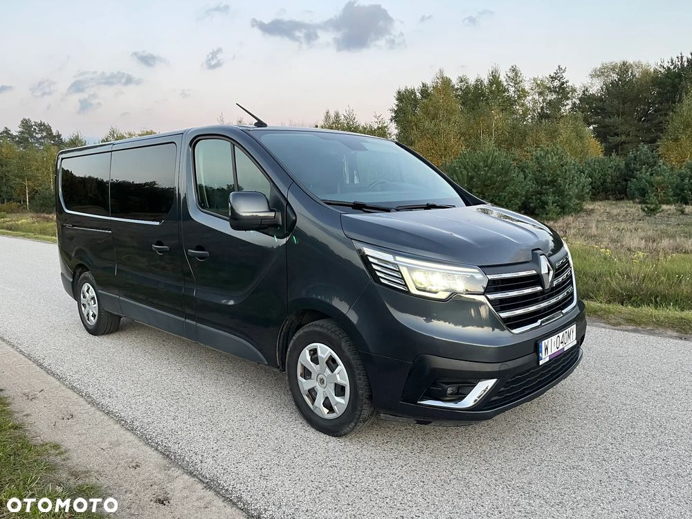 Renault Trafic 2023 photo 2