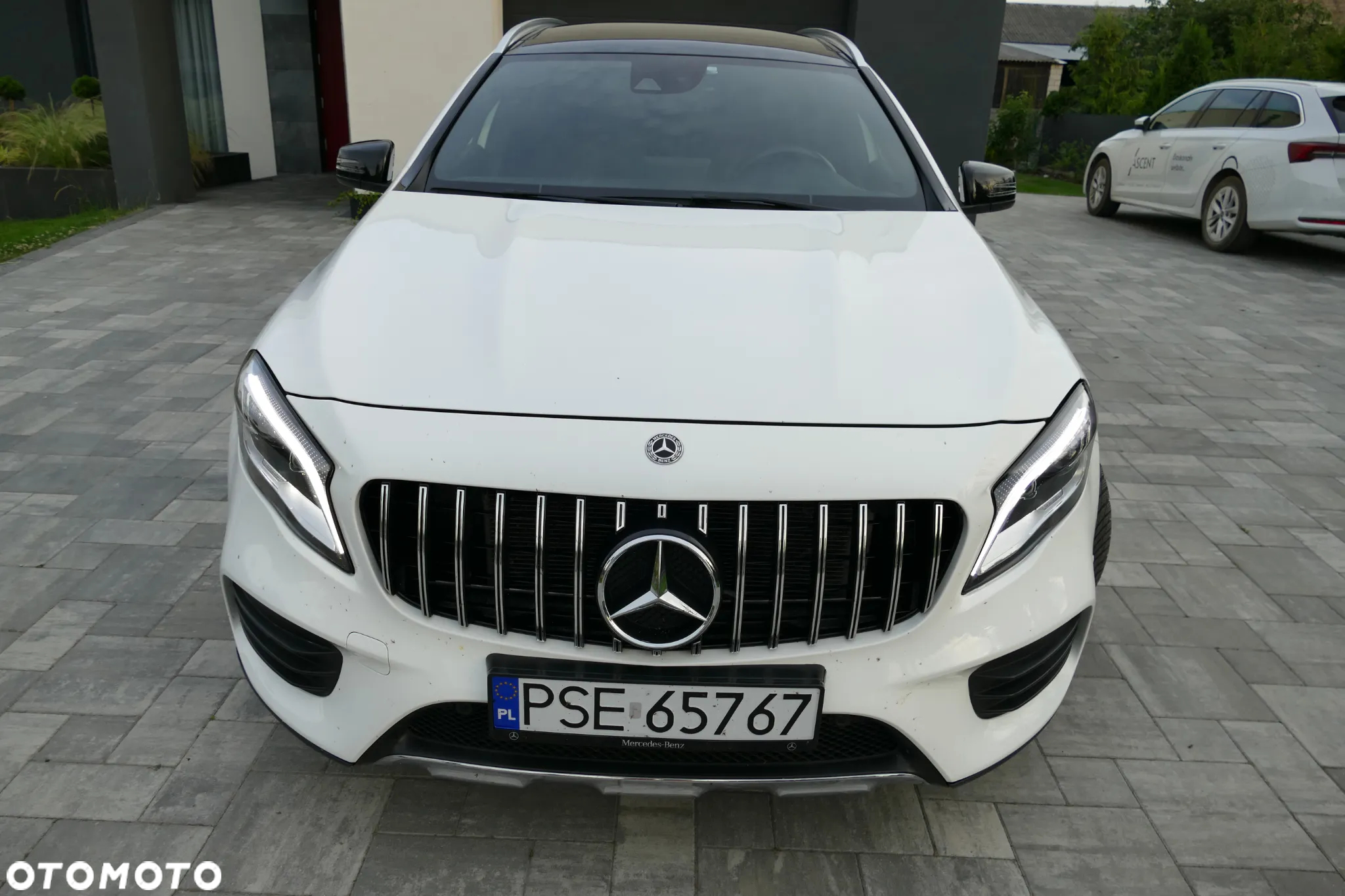Mercedes-Benz GLA 200 AMG Line - 4