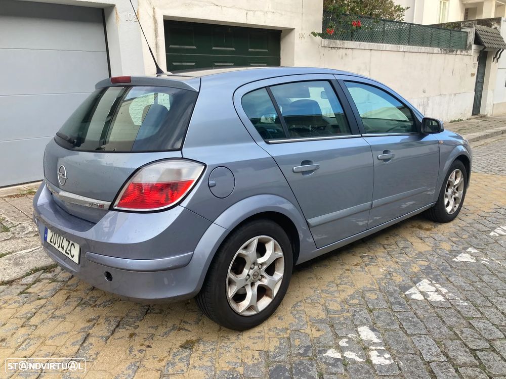 Opel Astra 1.7 CDTi Cosmo M5 - 2