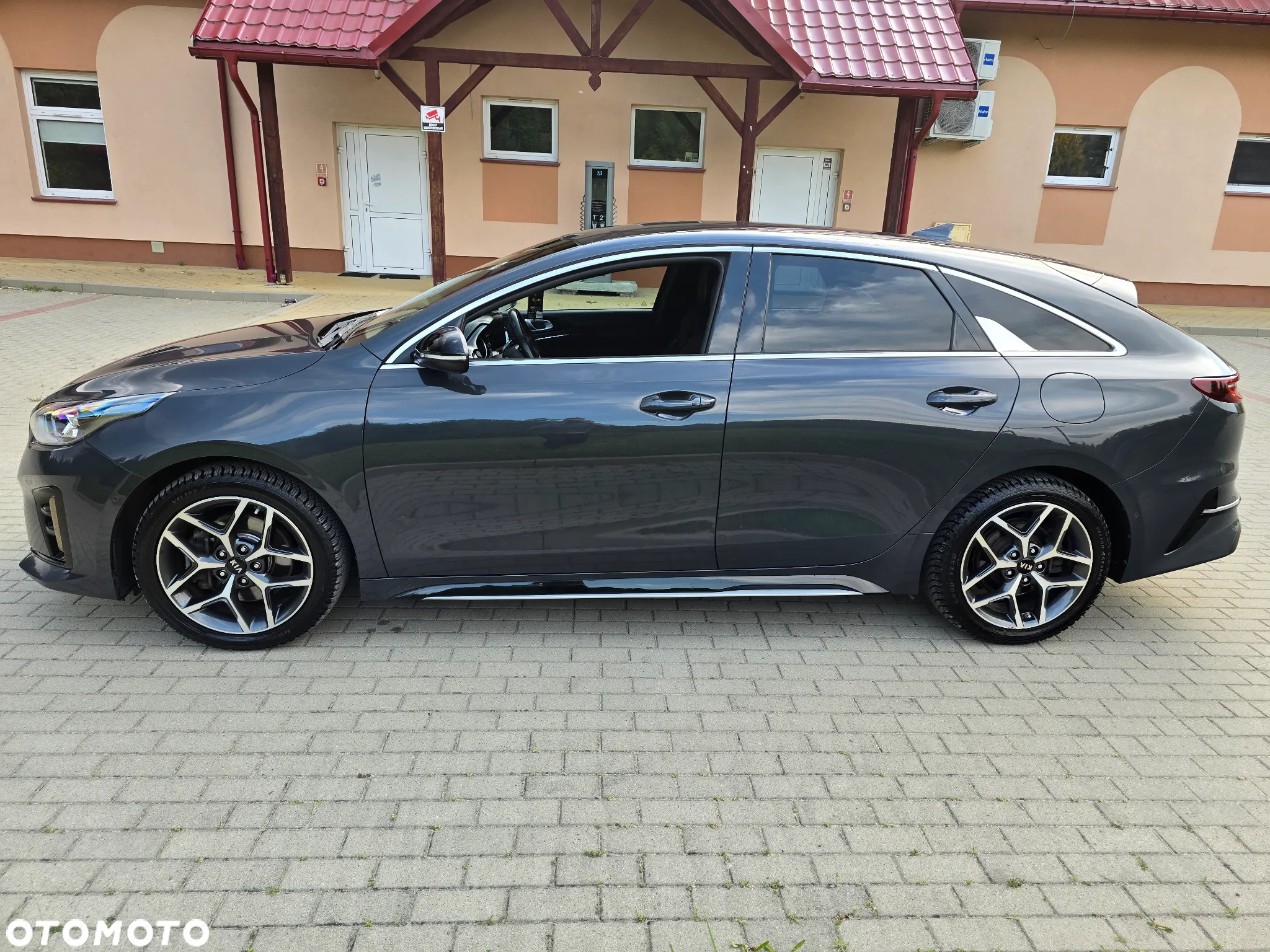 Kia ProCeed 1.4 T-GDI OPF GT LINE - 19