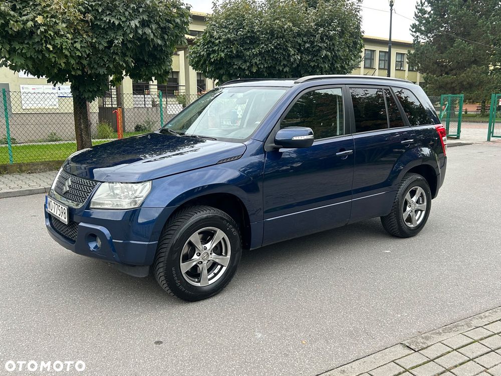Suzuki Grand Vitara 2.0 De luxe - 2