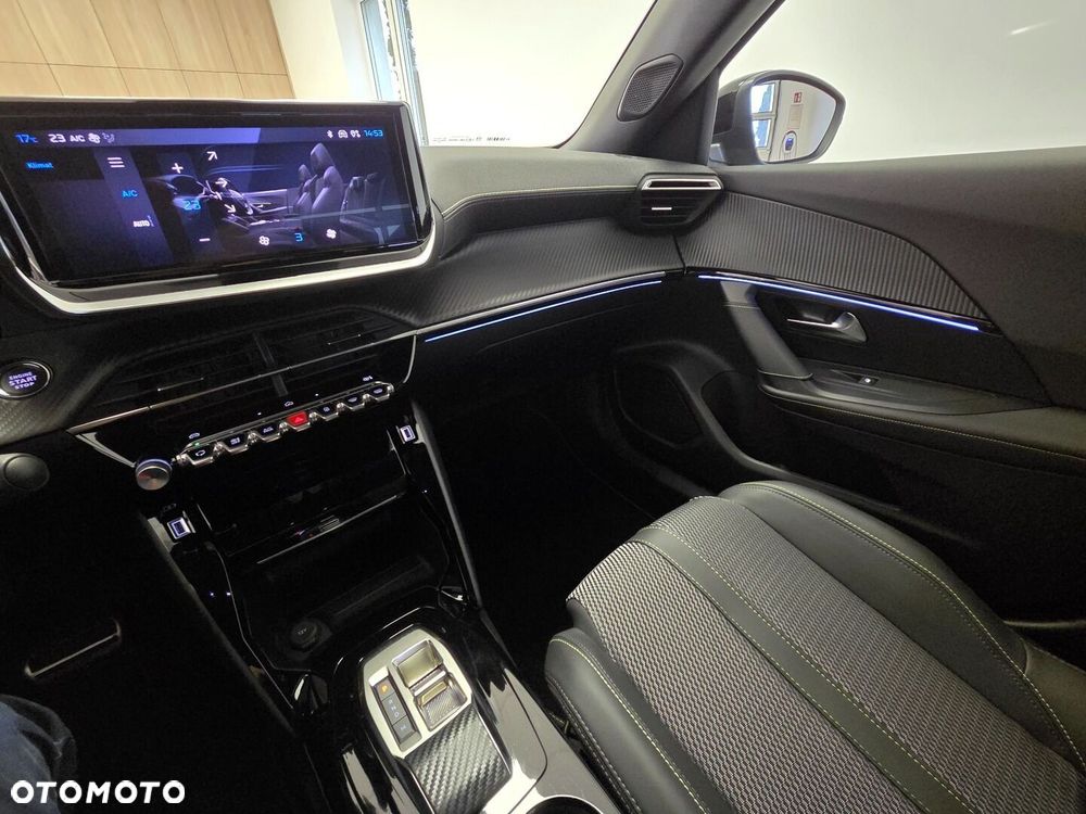 Peugeot 2008 - 13