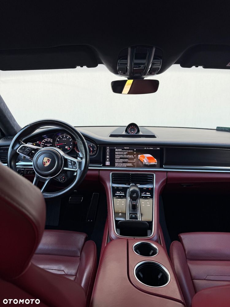 Porsche Panamera - 14