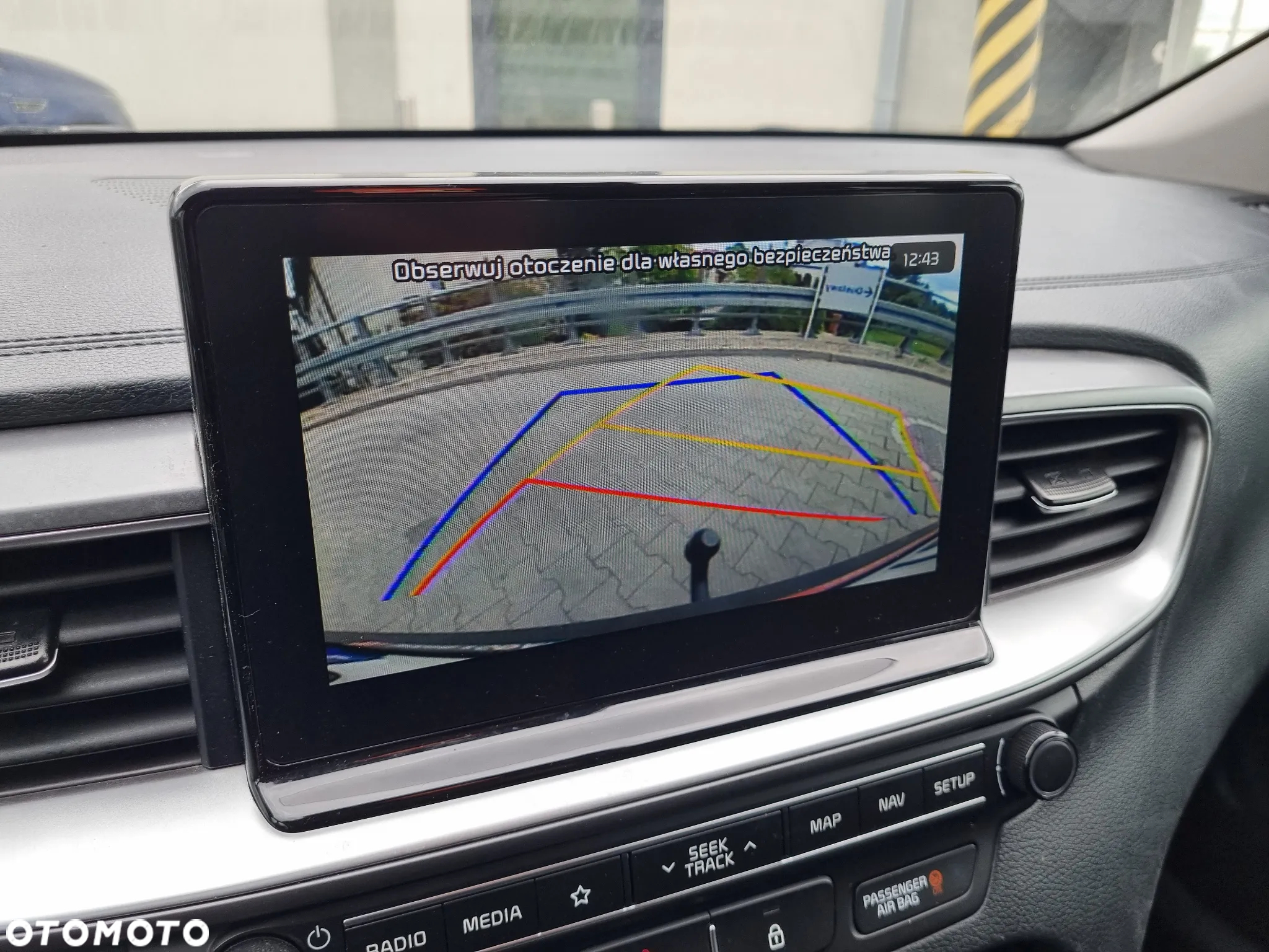 Kia Ceed - 16