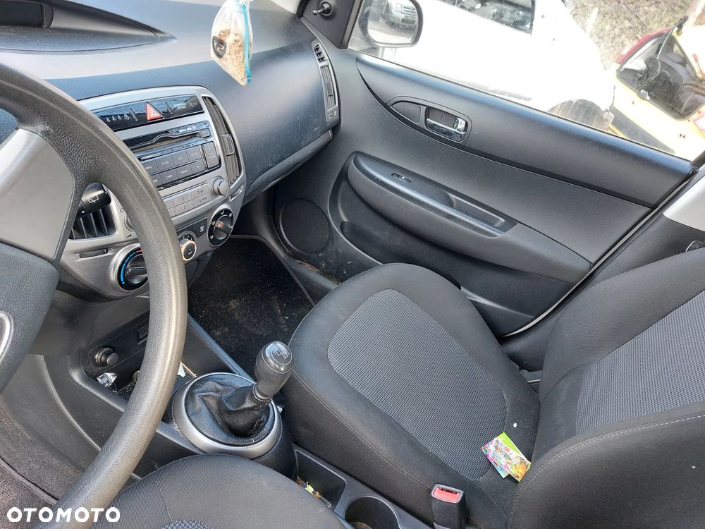 Drzwi HYUNDAI i20 1,2D 13R. lampy,zderzaki,drzwi,fotele.... - 6