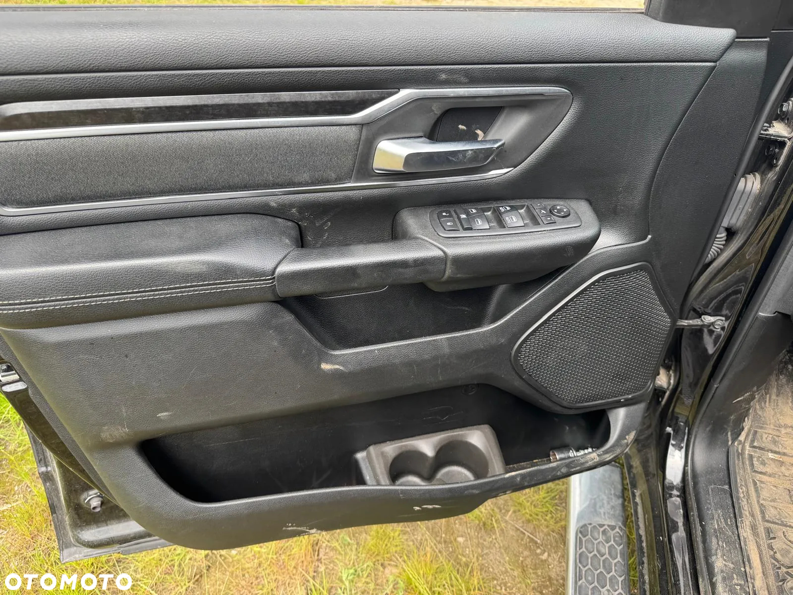 RAM 1500 - 10