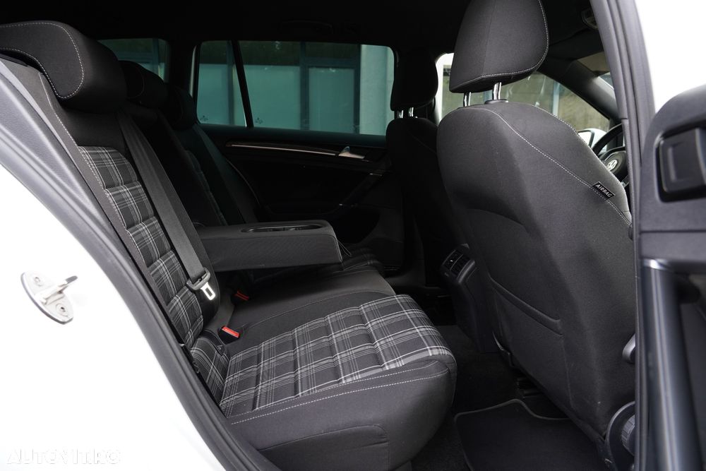 Volkswagen Golf GTD 2.0 TDI SCR DSG - 14