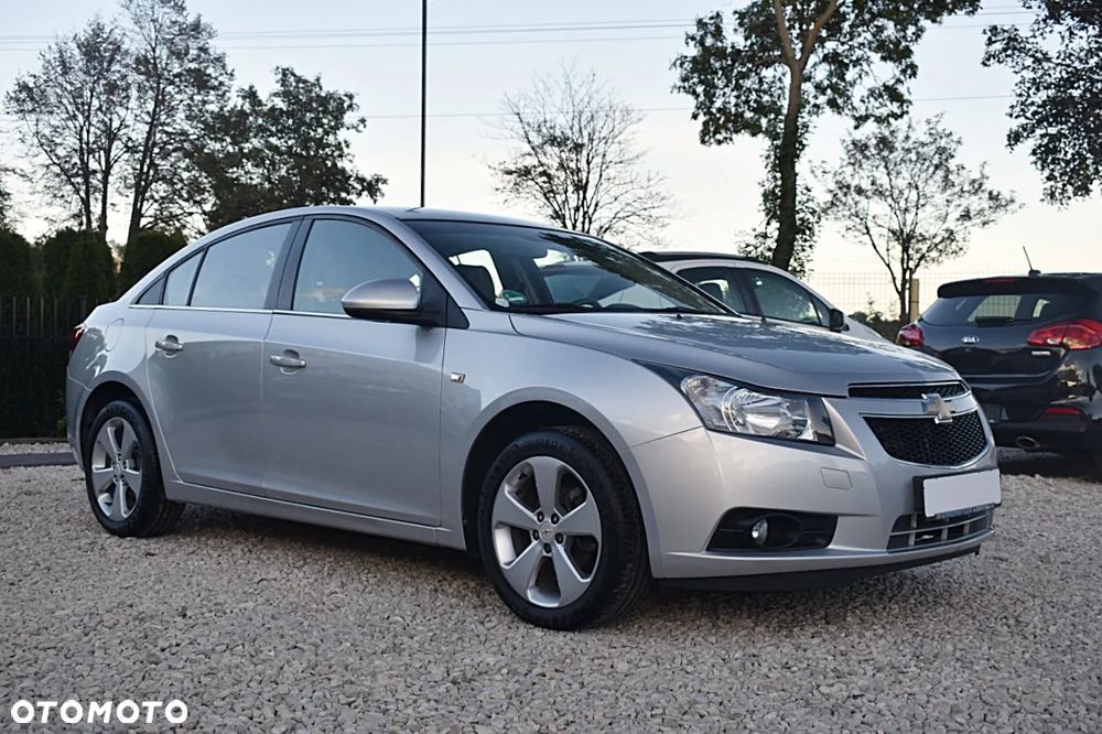 Chevrolet Cruze 1.8 LT - 10
