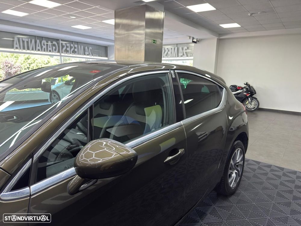 Citroën DS4 1.6 BlueHDi So Chic EAT6 J18 - 10