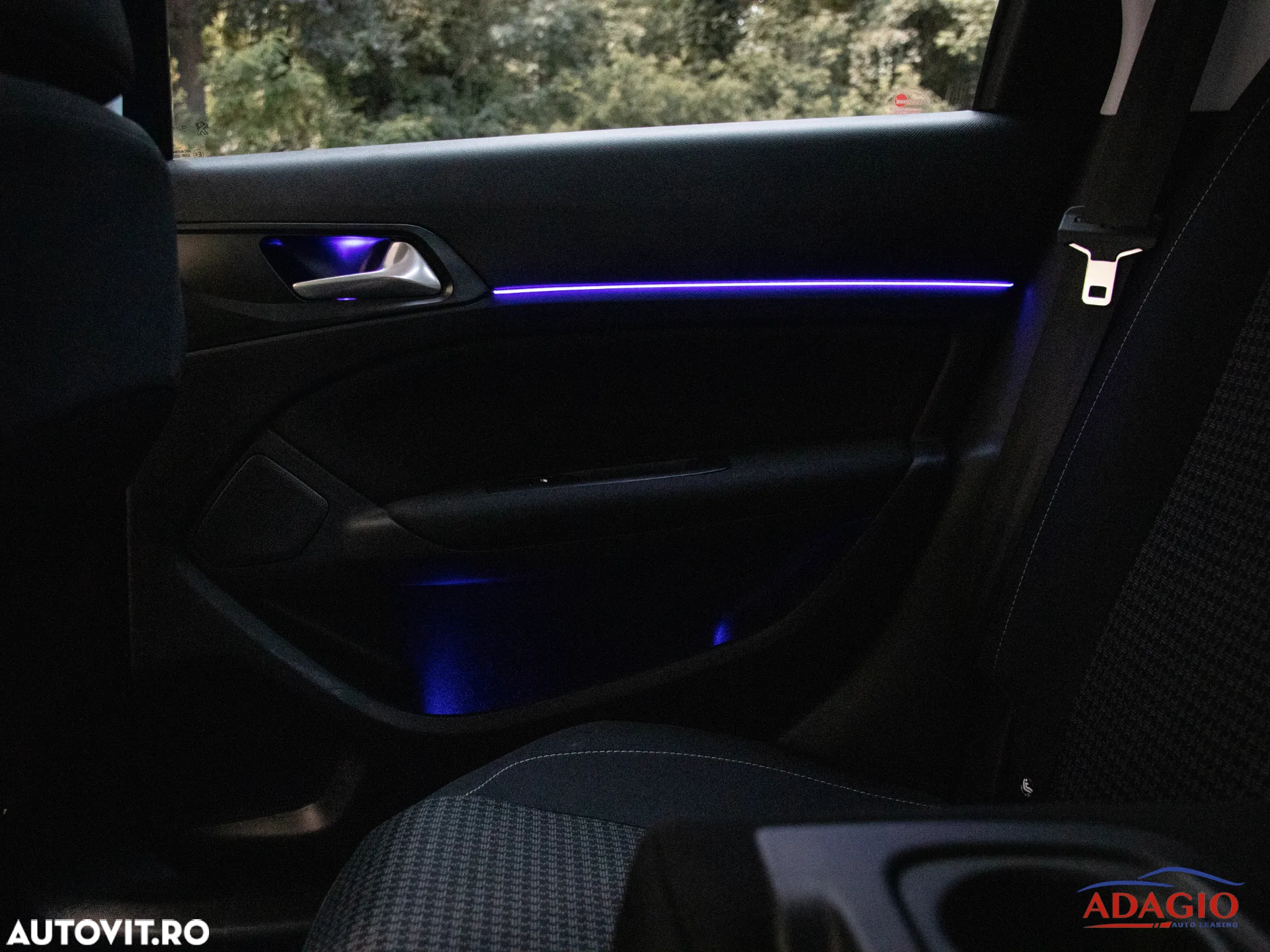 Peugeot 308 BlueHDi 130 EAT8 Style - 26