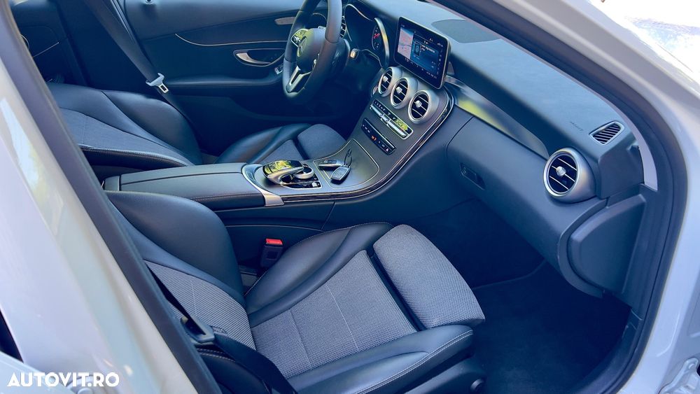 Mercedes-Benz C - 7