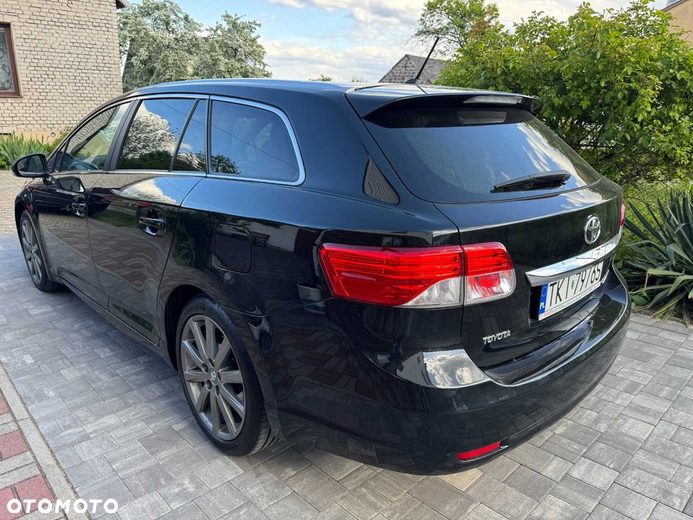 Toyota Avensis - 4