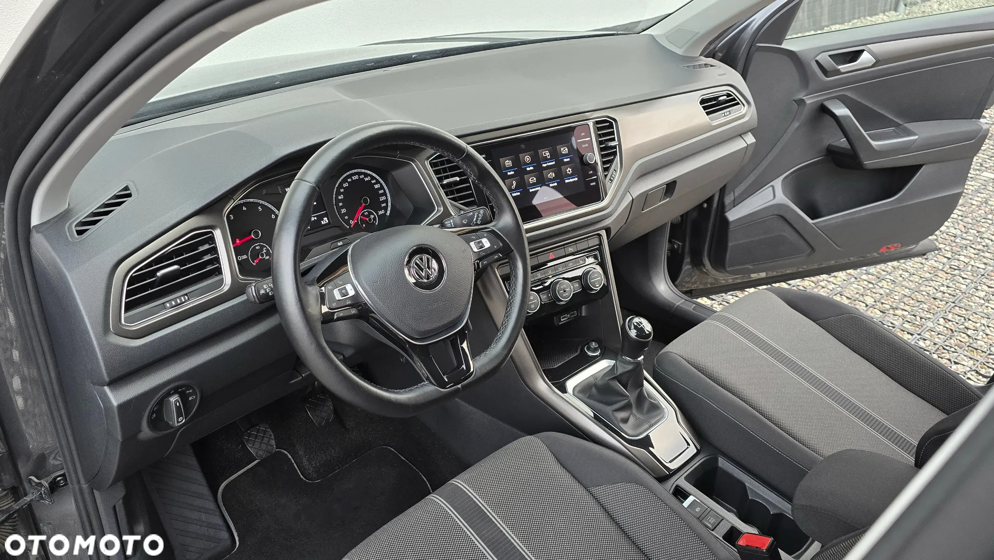 Volkswagen T-Roc 1.5 TSI Style - 34