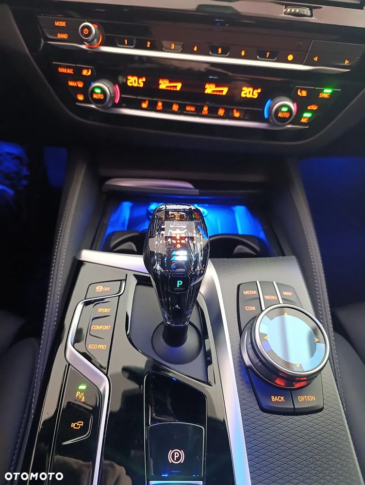 BMW Seria 5 540i xDrive M Sport Edition - 21