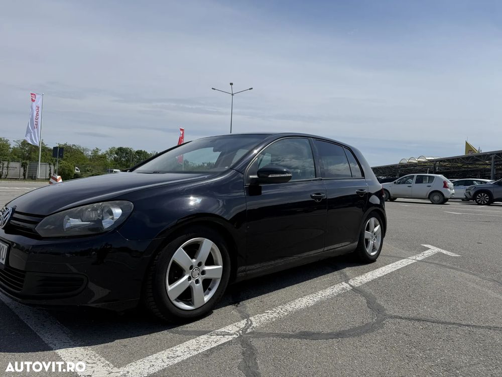 Volkswagen Golf - 2