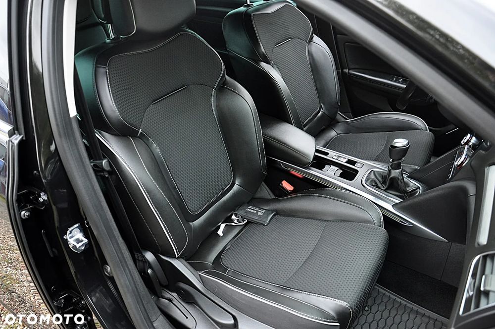 Renault Megane 1.6 dCi Bose - 28