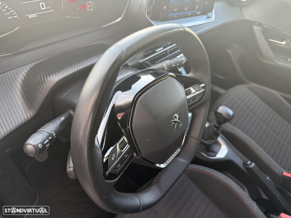 Peugeot 2008 1.2 PureTech Active Pack - 15