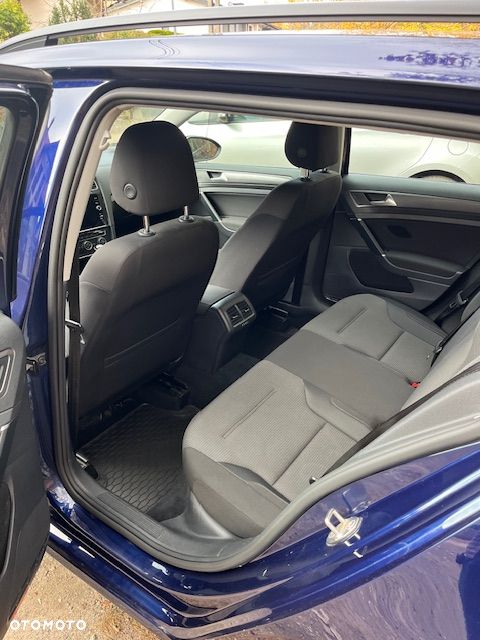 Volkswagen Golf - 7