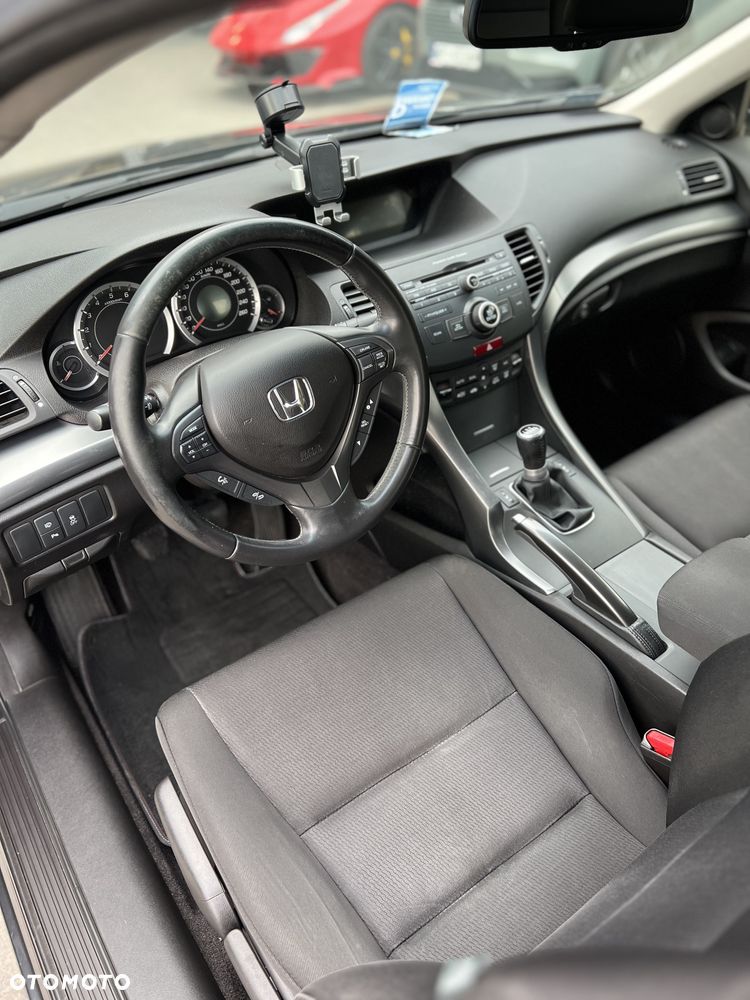 Honda Accord 2.0 Lifestyle - 9