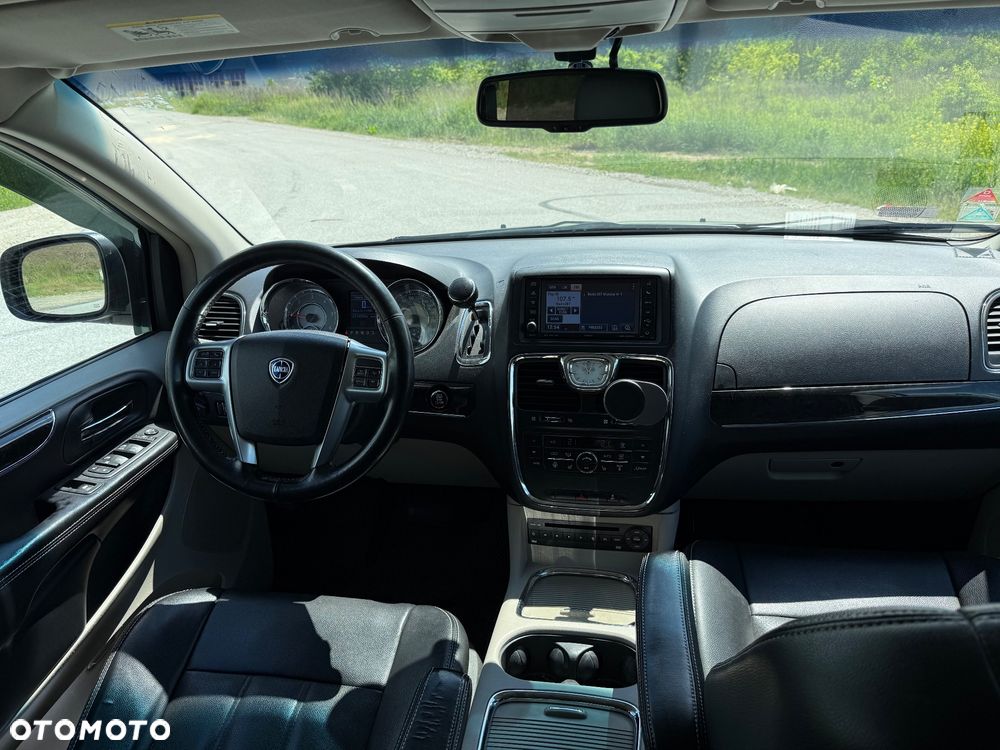 Lancia Voyager 2.8 CRD16v Gold - 6