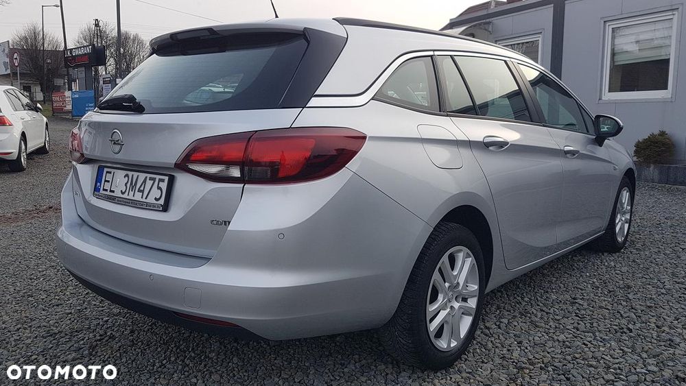 Opel Astra 1.6 CDTI Essentia - 4
