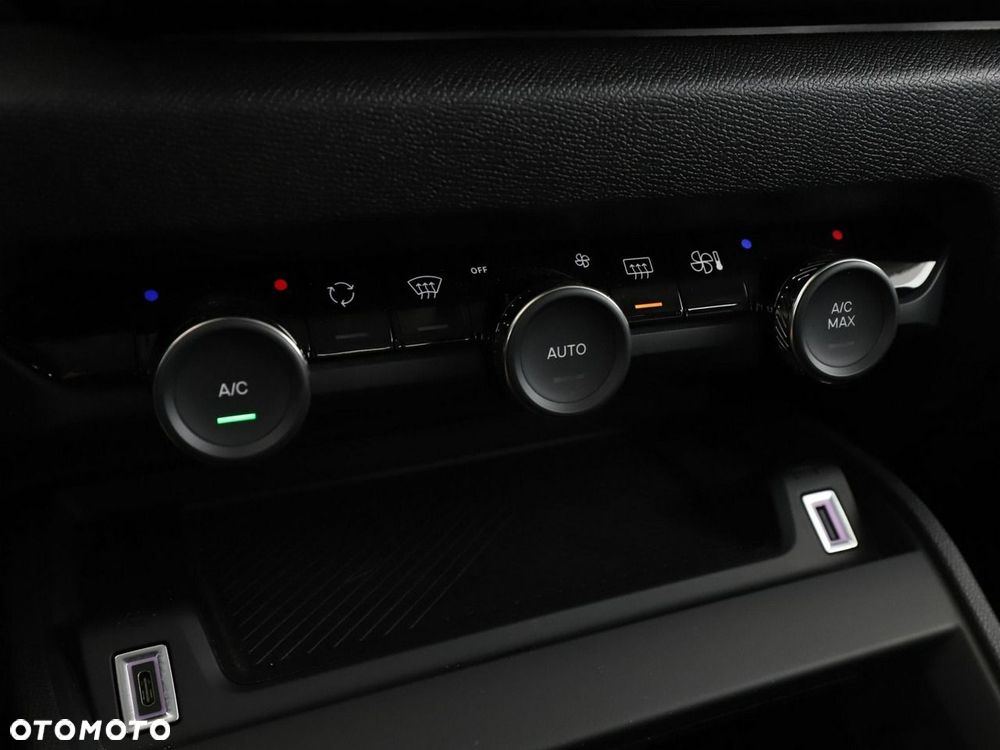 Citroën C4 Hybrid 100 ë-DSC6 YOU - 29