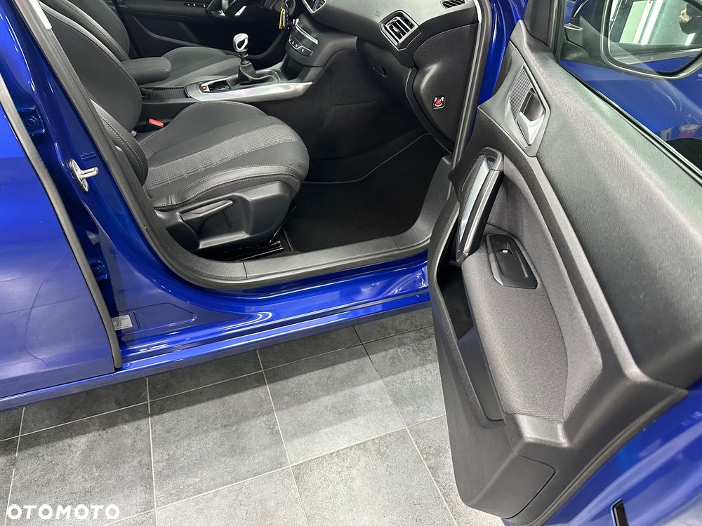 Peugeot 308 - 34