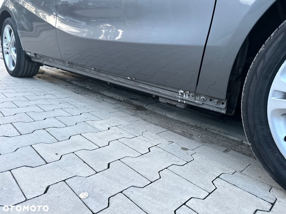 Mercedes-Benz Klasa A 180 (BlueEFFICIENCY) - 25