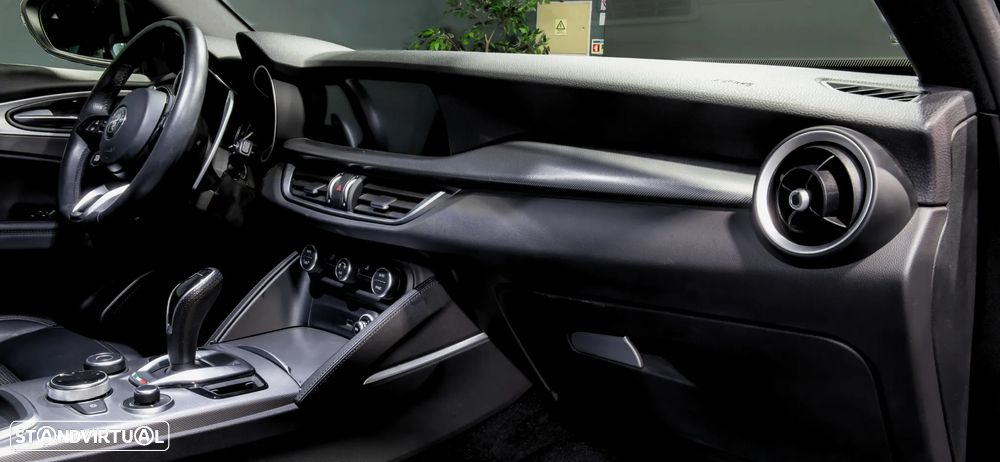 Alfa Romeo Stelvio 2.2 D Sprint AT8 - 22