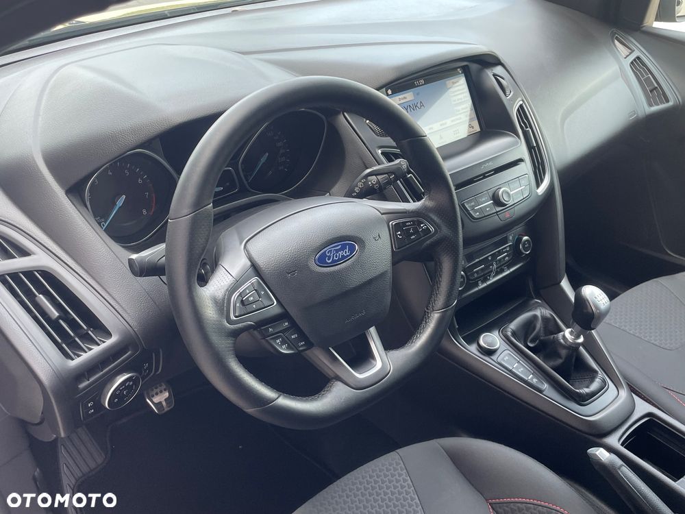 Ford Focus - 20
