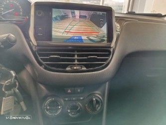 Peugeot 2008 1.2 PureTech Style - 24